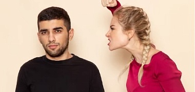 Почему женщинам сложнее в отношениях, чем мужчинам?